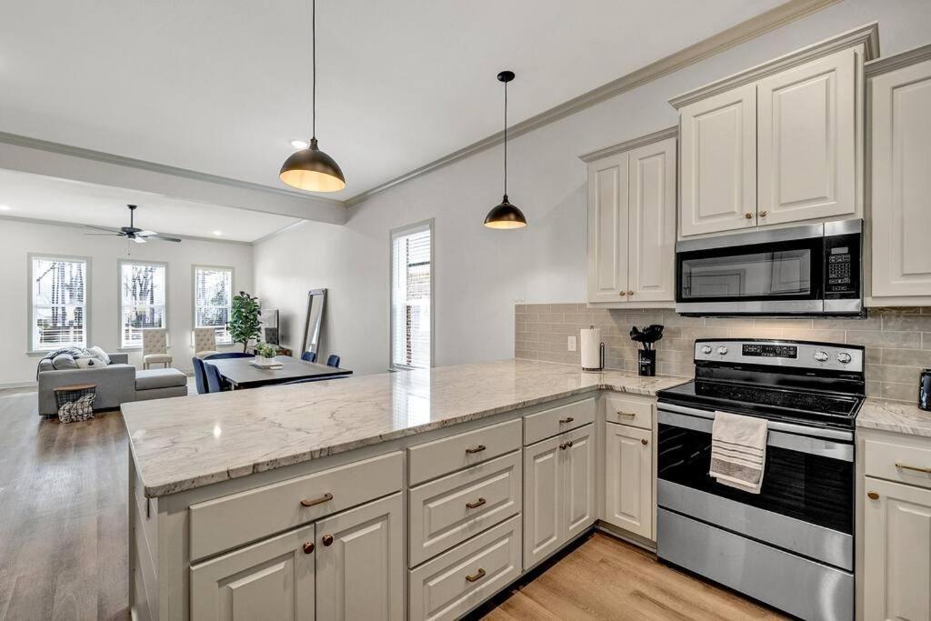 Villa Alamo Luxury Living Up To 11 Tyler Exterior foto